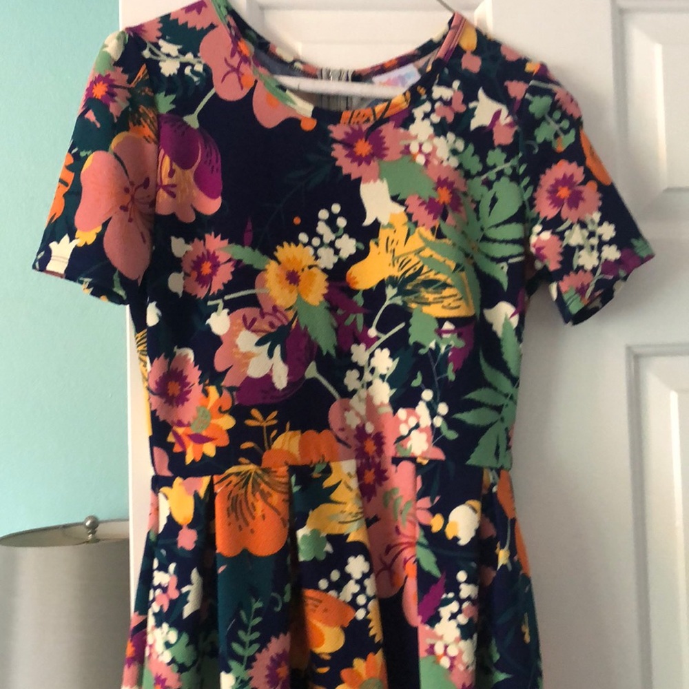 Lularoe Amelia floral like new small